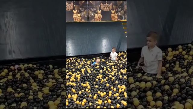 Артем, с днем рождения!