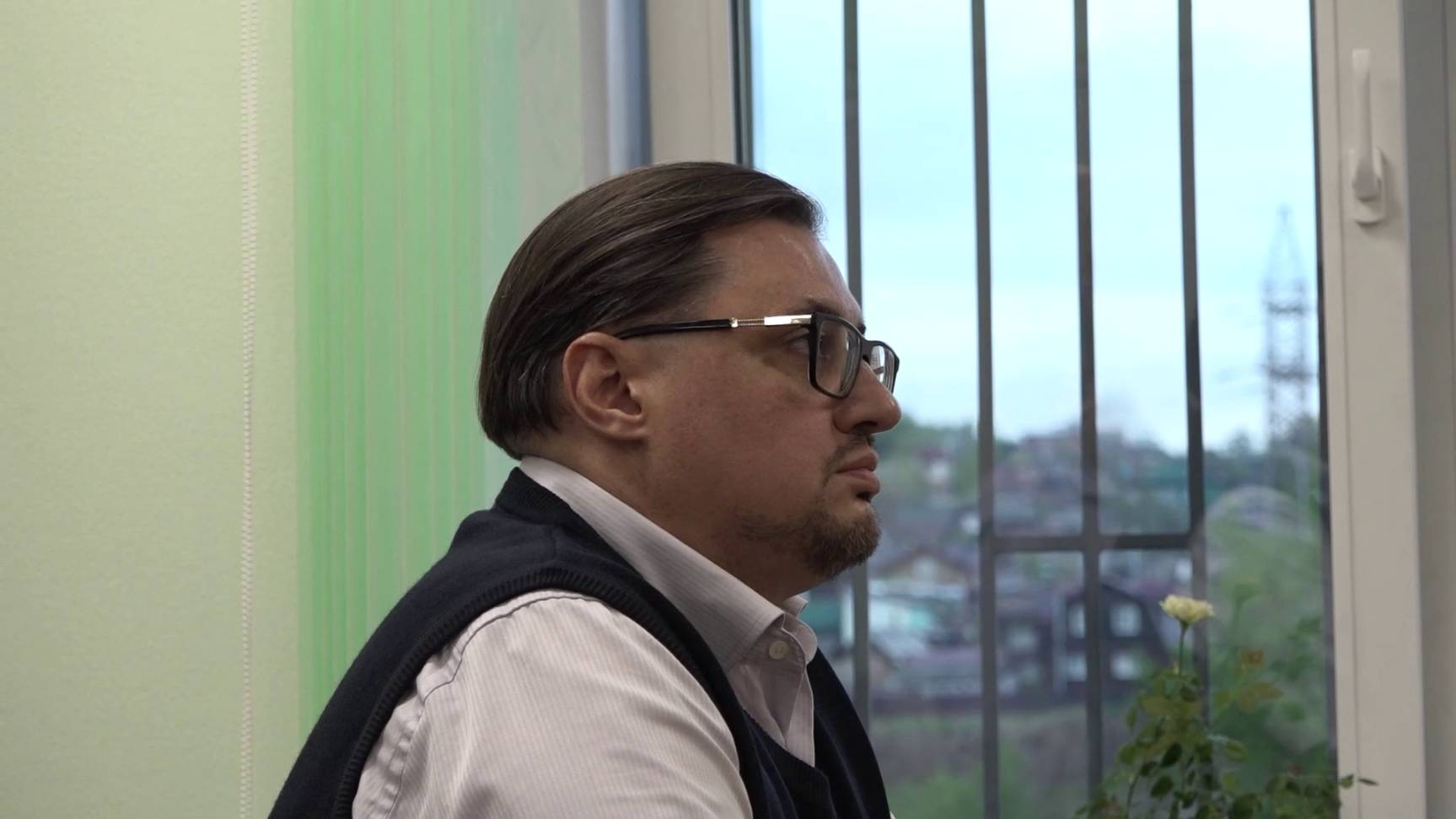 АКСЮТЕНКО ОТСИДИТ СРОК ПОЛНОСТЬЮ