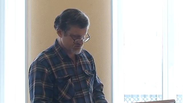 Быть ли референдуму.