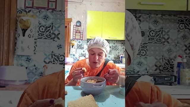 Приятного аппетита наши хорошие 😋