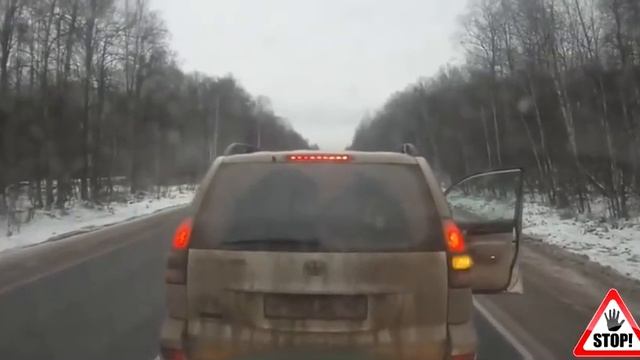 Нарвался на отморозков на крузаке. Не удалось проучить