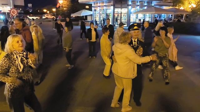 А ты живёшь на четвёртом этаже... 03.05.25...