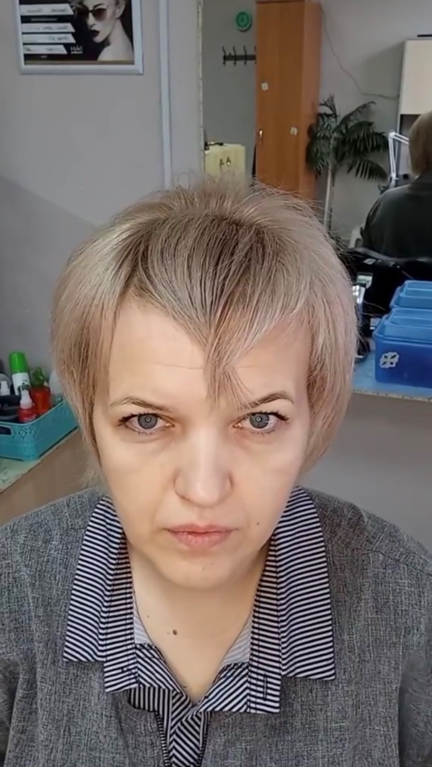 Укладка.Сушка  феном коротких волос.Где объем при укладке?