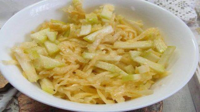 Яблочный салат с репой