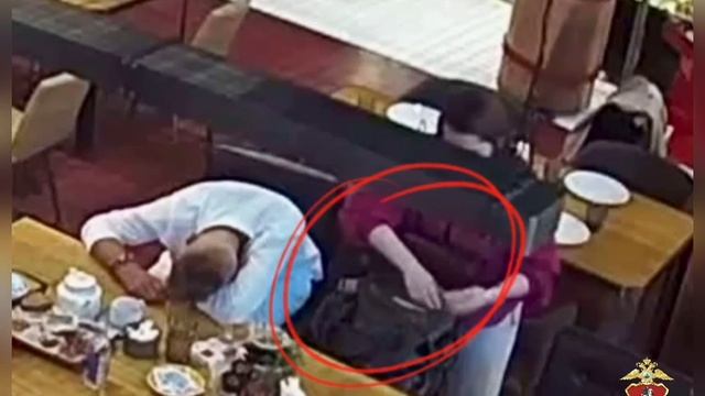 ‼️В Шереметьево во время майского коллапса одного из пассажиров обчистили в кафе‼️