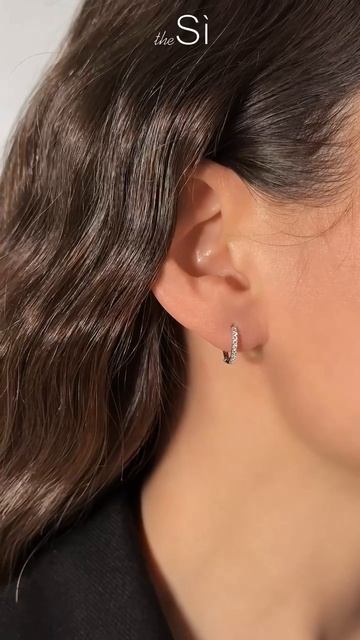 Серьги кольца из серебра с фианитами