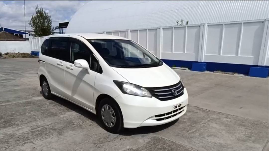 Honda Freed 10 white #ХондаФрид #motoromsk #automobile