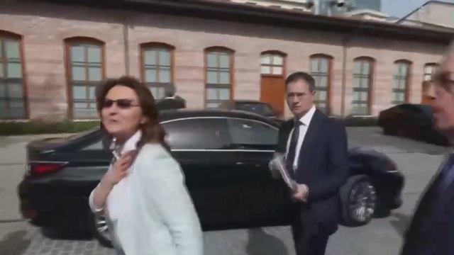 Мединский и российская делегация уезжают из дворца Долмабахче
