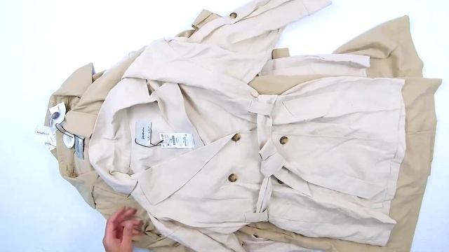 947643 Stradivarius. Плащи, тренчи. Женская одежда сток. Цена 1490?