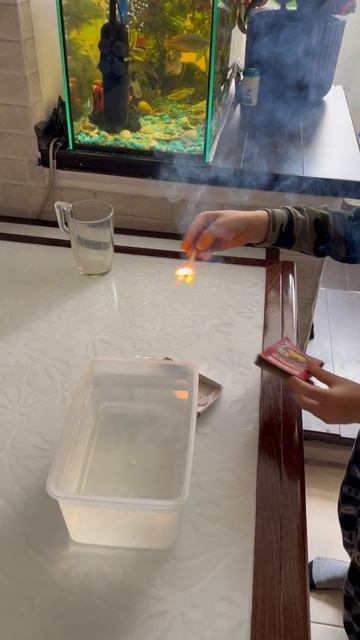 Чудо спички которые горят воде