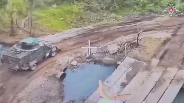 Боевая работа операторов FPV-дронов группировок войск «Восток» и «Южная»