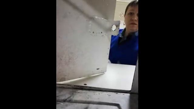 БЕЗ ПЕРЧАТОК, ПОТОМУ ЧТО МОЕМ РУКИ