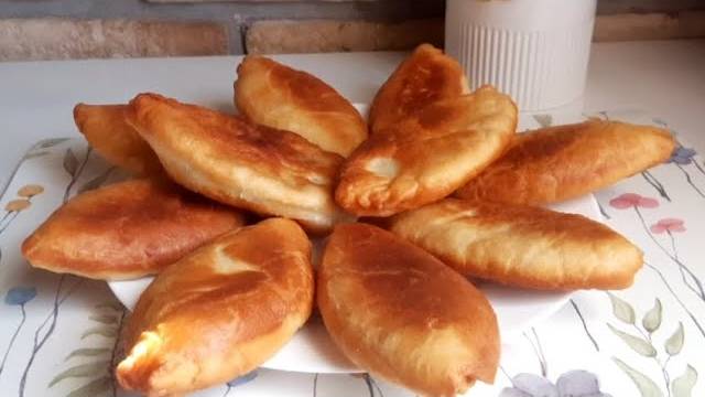 Вкусные жареные пирожки с рисом по БАБУШКИНОМУ РЕЦЕПТУ!