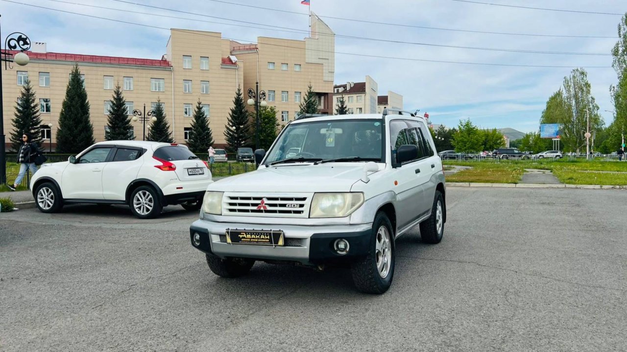 Mitsubishi Pajero iO, 1999 год
