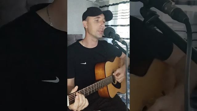 Что скрывает ложь 
Исполнитель: MAKAR
Музыка: Пётр Гладких 
Стихи: Владимир Курочкин
