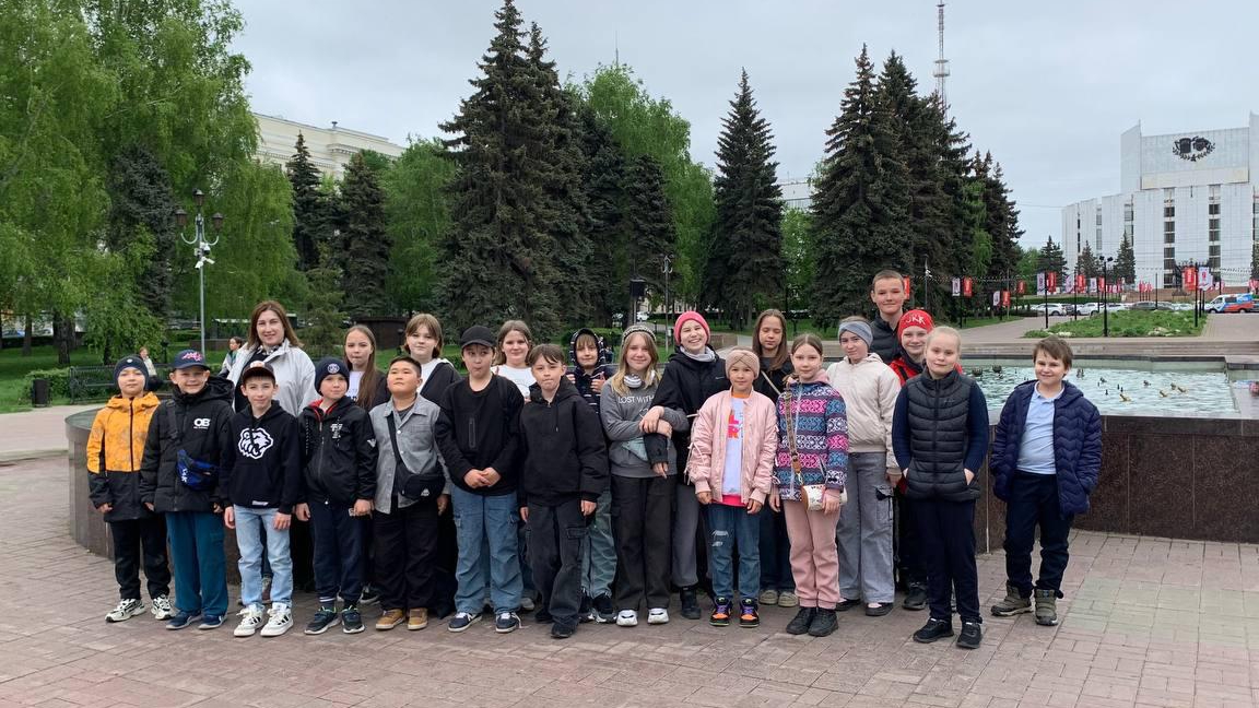 ездили в галерею классом