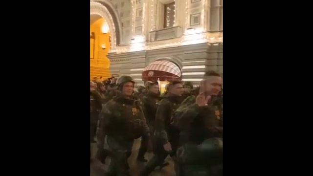 КОМЕДИЯ РОК Танки на Александерплац!!!!