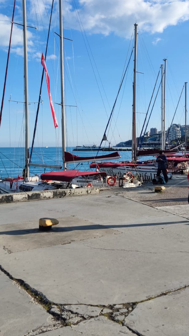 Весенняя Ялта