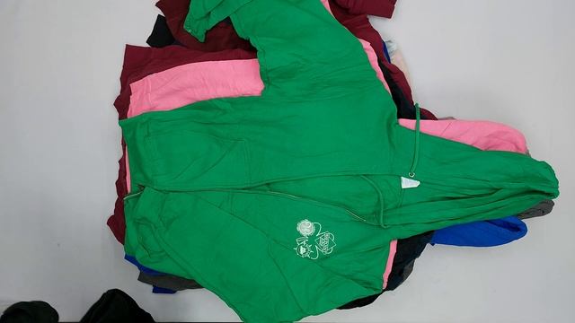 25292 Толстовки микс 7EB (extra) 4 пак 45кг 4.5€/кг 101шт