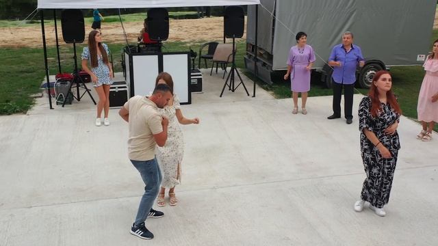 Второй день свадьбы (Семья Гынга) .mp4