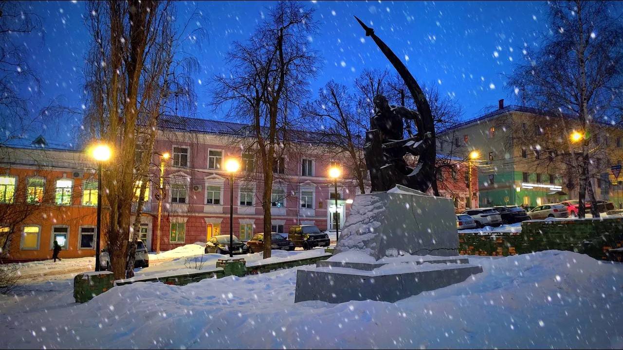 Снежный вечер. От Красной площади до Центрального рынка. Курск.