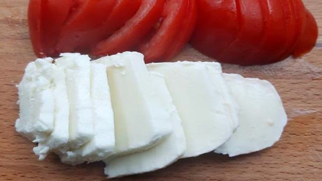 Кабачки фаршированные моцареллой