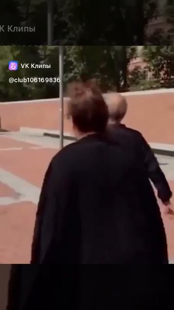 Адриано Челентано танцует в 82 года