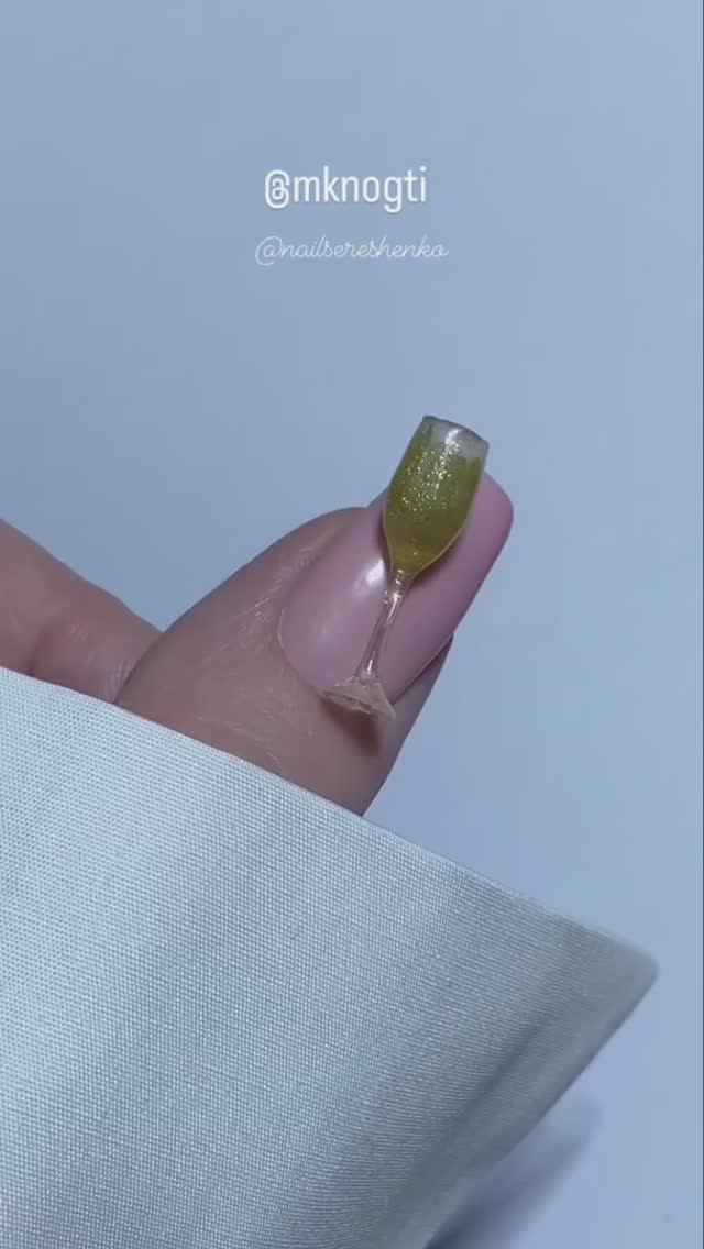 Бокал из геля