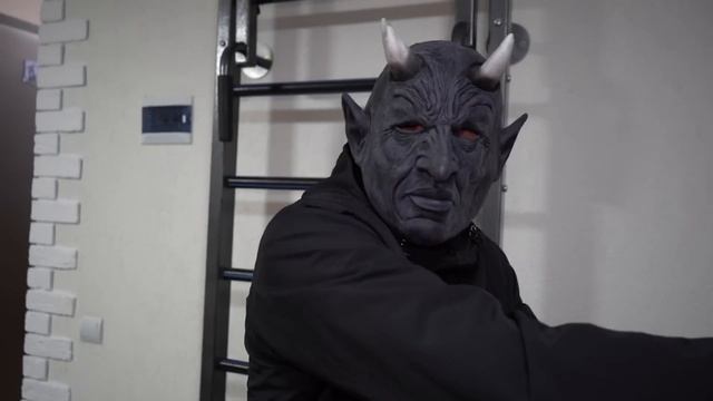 ДРАКА С ТЁМНЫМИ СИЛАМИ | Сериал ЗЛОЙ ДОМОВОЙ 2 - 5 серия