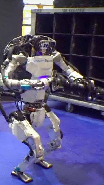 🤖 Пока начальник не видит