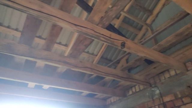 Начало шпатлевки и работа по элекро кабелям 20 июля(2)