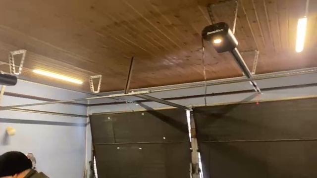 Автоматизация подъёмно-поворотных ворот