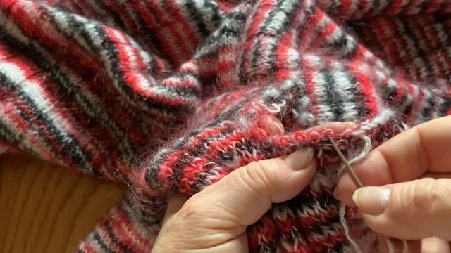 КИШЕНЯМ таки бути! Доробила кардиган. Можна носити з п?