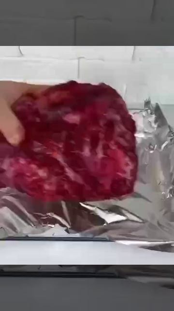 Баранина в брусничном маринаде с картошкой