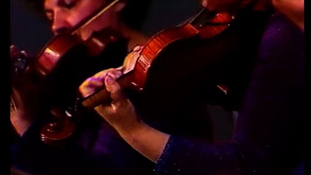 Муслим Магомаев - На качелях. Muslim Magomaev - Funiculi Funicula