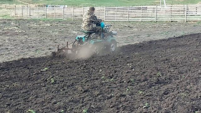 Работа УД-2 с самодельным распредвалом и коллектором.