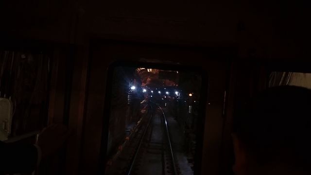 Поездка в ретропоезде А по Сокольнической линии
