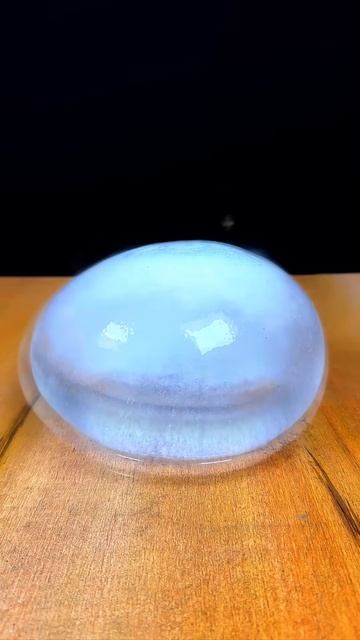 Hot metal balls vs Ice Balloon