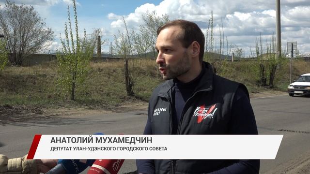 "На легковой машине проехать невозможно, а про грузовую - вообще молчу. Это какой-то ужас"