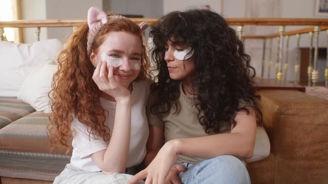 8510105-uhd_3840_2160_25fps