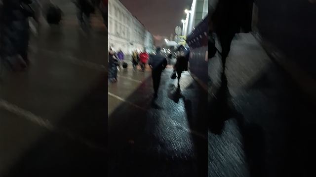 Проход к поездам Ленинградского вокзала на время ремонта