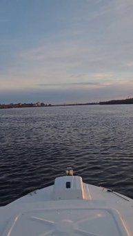 От людей двоится в глазах.