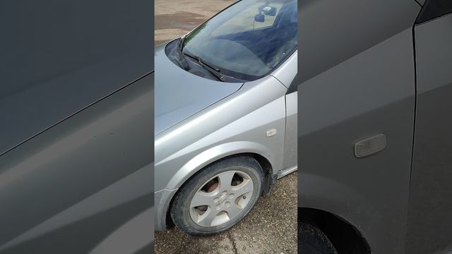Nissan Primera P12
