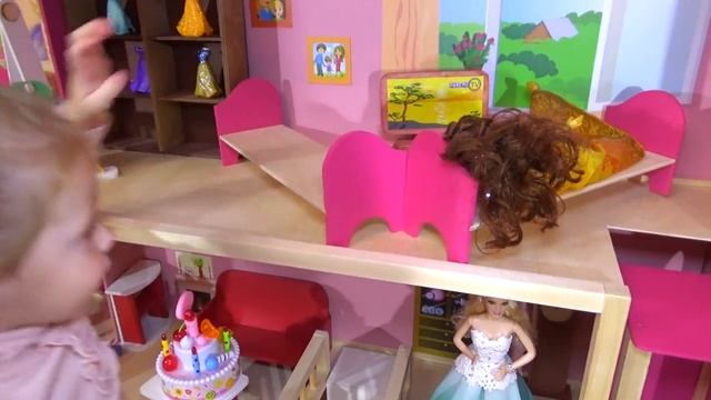 Лайк Настя (Like Nastya) - Мебель для кукольного домика, РАСПАКОВКА игрушек для девочек, видео для д