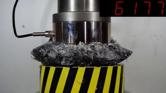 HYDRAULIC PRESS VS THE STRONGEST ICE