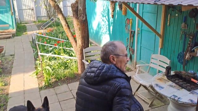 На даче. Утро.