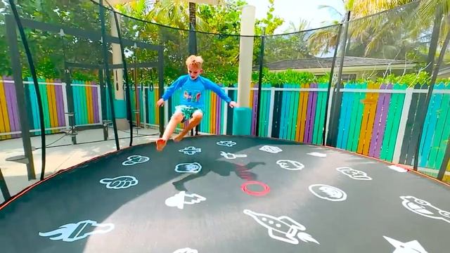 Влад и Ники отмечают Рождество на Мальдивах