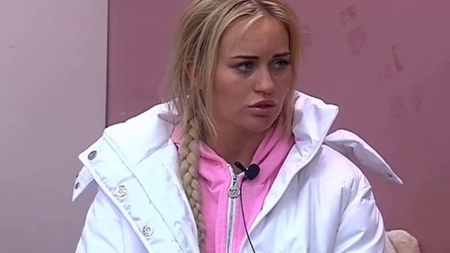 💕 Элина Рахимова почувствовала себя иконой стиля с новой сумкой | Новости Дом 2