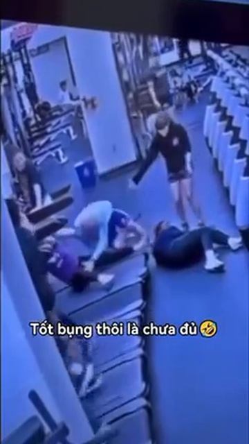 Страйк на беговой дорожке 👍