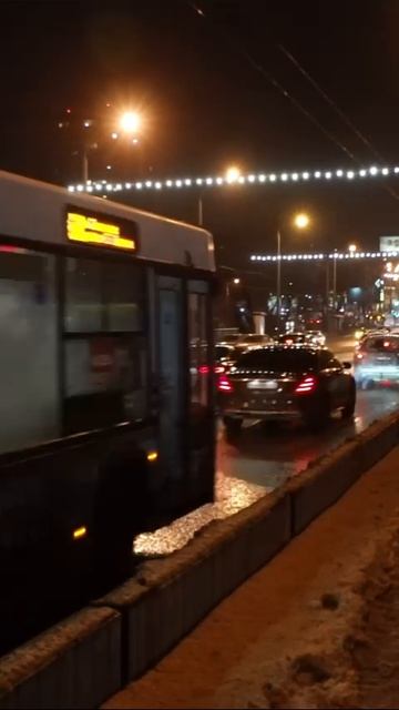 А город подумал домой ехать надо